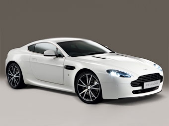 Aston Martin V8 Vantage N420. Фото Aston Martin