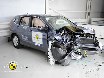 Краш-тест Honda CR-V. Фото Euro NCAP