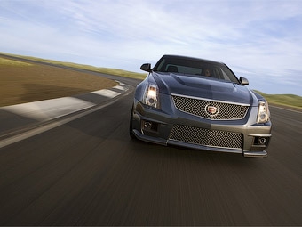 "Заряженный" Cadillac CTS-V. Фото Cadillac