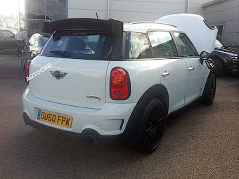 Cнимок "заряженного" MINI Countryman от Prodrive. Фото с сайта autocar.co.uk
