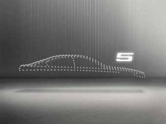 Скриншот видеоролика новой BMW 5-Series