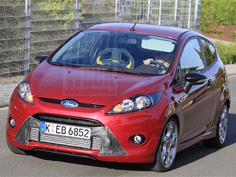 Шпионские фотографии тестового Ford Fiesta ST. Фото с сайта autoweek.nl