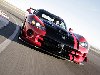 Dodge Viper SRT-10 ACR 2010 года. Фото Dodge