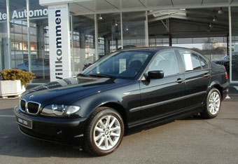 BMW 318. Фото с сайта Images.cityvisits.de