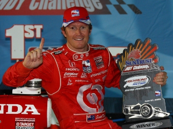 Скотт Диксон на "Аллее побед" гонки SunTrust Indy Challenge, 2009. Фото IRL