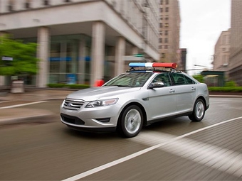 Полицейский Ford Taurus. Фото компании Ford