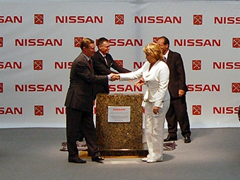 Церемония закладки первого камня завода Nissan под Санкт-Петербургом. Фото Ленты.ру