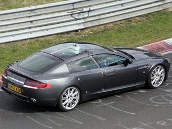 Aston Martin Rapide. Фото с сайта autoexpress.co.uk
