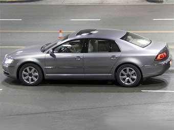 Обновленный VW Phaeton. Фото с сайта autoexpress.co.uk