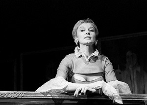 Демидова совпала с «Таганкой», а «Таганка» совпала с эпохой. Главной роли в «Добром человеке из Сезуана» (1964), первом спектакле Юрия Любимова, она не получила, но в 1968-м сыграла Эльмиру в «Тартюфе», а в 1971-м — Гертруду в «Гамлете»