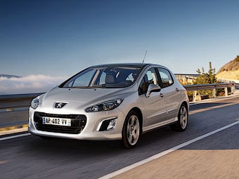 Рестайлинговый Peugeot 308. Фото Peugeot