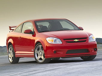 Одна из отзываемых моделей GM - Chevrolet Cobalt. Фото Chevrolet