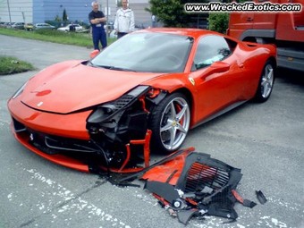 Фото с сайта wreckedexotics.com