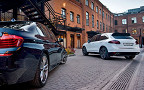 BMW M550d и Porsche Cayenne. Фото "Мотора"