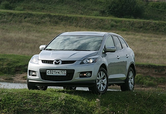 Mazda CX-7. Фото Ленты.Ру