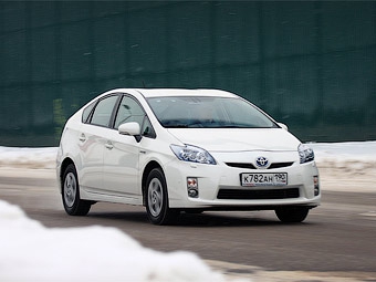 Toyota Prius. Фото Ленты.Ру