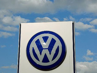 Логотип Volkswagen, Фото с сайта Bloomberg.com