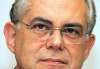 Премьер-министр Греции решил припугнуть сограждан коллапсом страны
