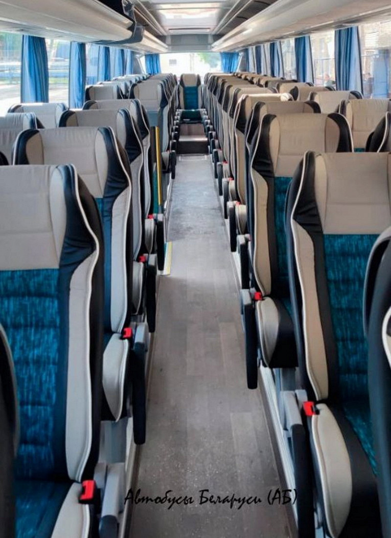 Белорусский МАЗ сделал новый туристический автобус: первые фото и ...