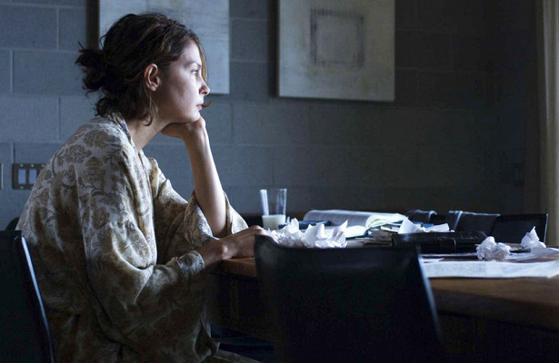 Почему в России много незамужних женщин