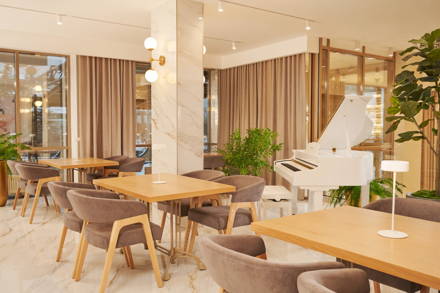 Фото ресторана от Афиши — Aura Kitchen & Bar
