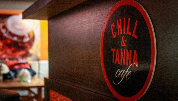 Chill & Tanna