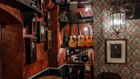 Black Swan Pub
