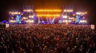 «Дикая мята. Violet»: Дельфин, «Кис-Кис», Kedr Livanskiy, «Дайте Танк (!)», «Аигел»