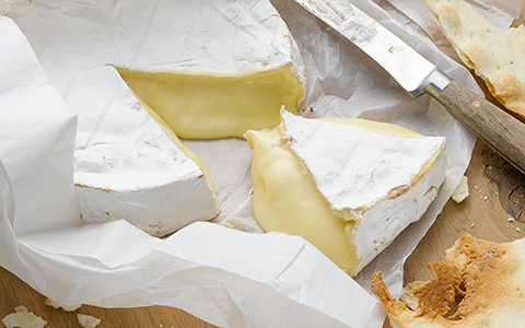 Сыр, мясо, рыба и вино: кто выиграл от продуктовых санкций и кризиса