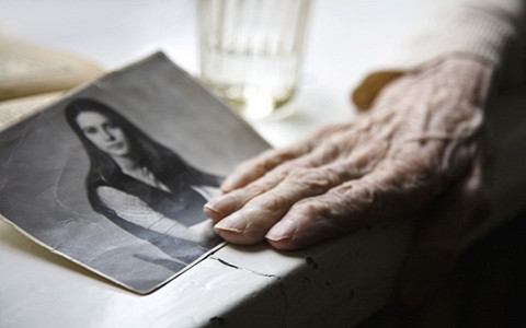 «Старость — это социальная смерть»: что происходит с пожилыми людьми в России