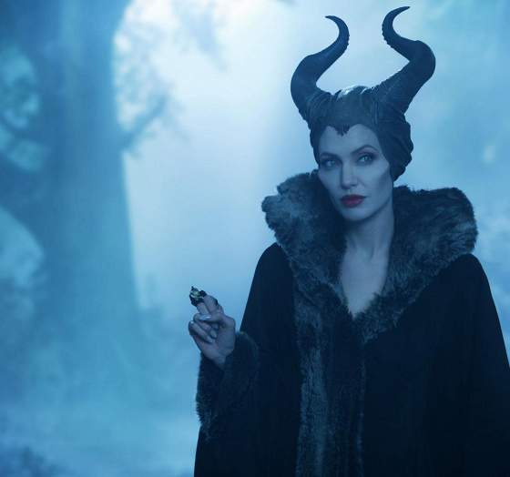 Фильм Красавица и чудовище (США, 2017) смотреть онлайн