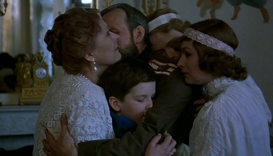Кино: «Романовы. Венценосная семья» Кино: «Романовы. Венценосная семья»