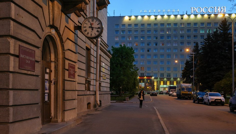 Выставки: Галина Калинина: Ткачество. Вышивка. Батик Выставки: Галина Калинина: Ткачество. Вышивка. Батик