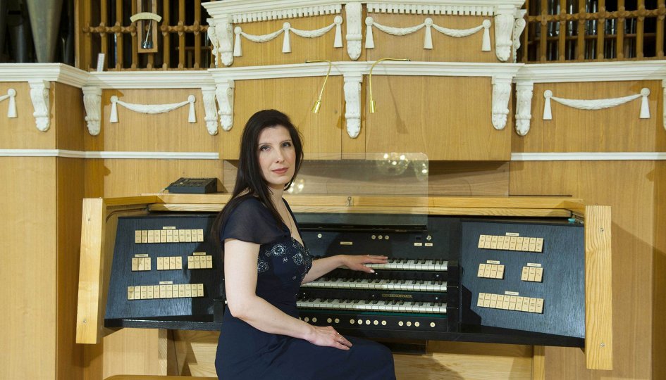 Концерты: «Музыка веселого настроения»: Оксана Кулешова Концерты: «Музыка веселого настроения»: Оксана Кулешова