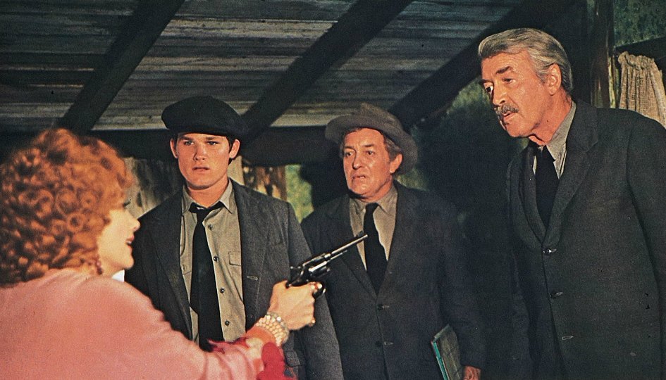 Кино: «Парад глупцов» Кино: «Парад глупцов»