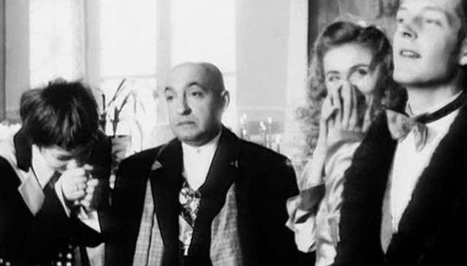 Кино: «Чеховские мотивы» Кино: «Чеховские мотивы»