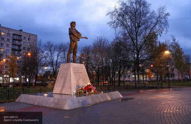 Памятник виктору сухорукову в орехово зуево фото