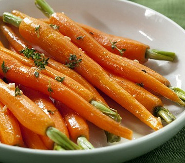 Рецепт Жареная морковь с тимьяном и оливковым маслом
