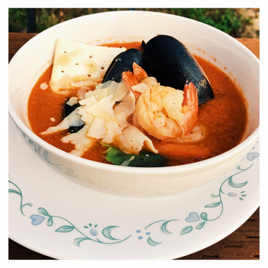 Рецепт Томатный суп с морепродуктами