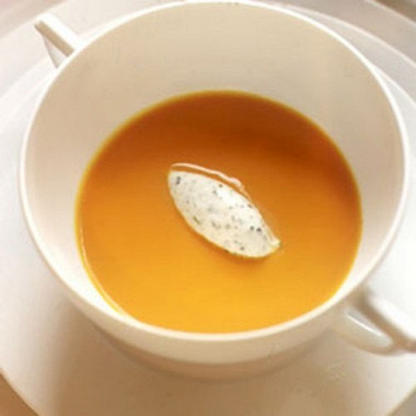 Рецепт Морковный суп-пюре с ароматным муссом