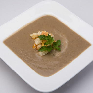 Рецепт Крем-суп из шампиньонов со сливками и чесночными сухариками