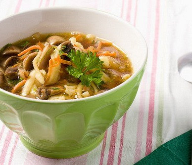 Рецепт Суп с грибами и домашней лапшой
