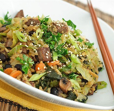 Рецепт Жареный рис с овощами, соевым соусом, супом мисо и пикулями