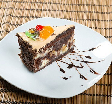 Рецепт Шоколадный торт с грушами и сливочным кремом