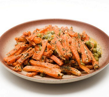 Рецепт Закуска из моркови и зеленого горошка