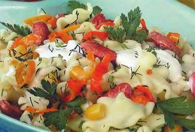 Рецепт Салат с фасолью и кукурузой