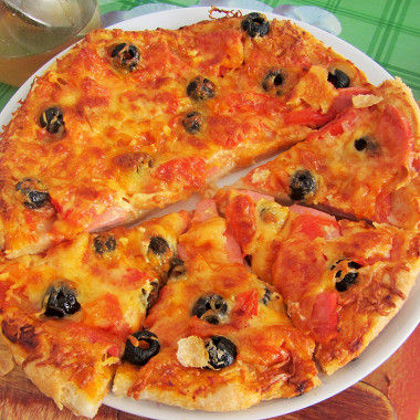Рецепт Пицца с колбасами