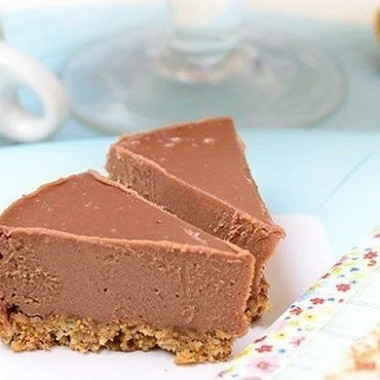 Рецепт Шоколадный торт с кешью и финиками (без выпекания)