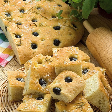 Фото рецепт Фокачча с оливками и розмарином