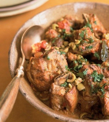 Сациви из курицы с грецкими орехами и анисом
